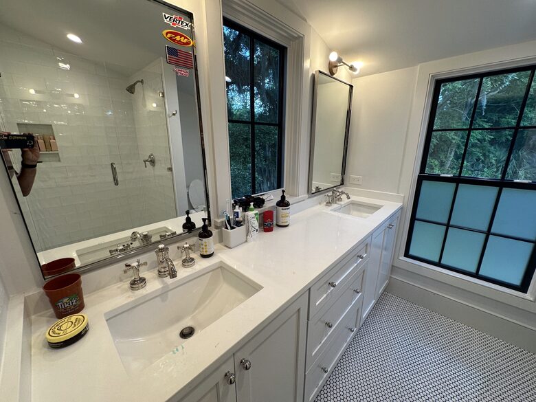 Mount Pleasant Contemporary Charmer - Mount Pleasant, South Carolina
