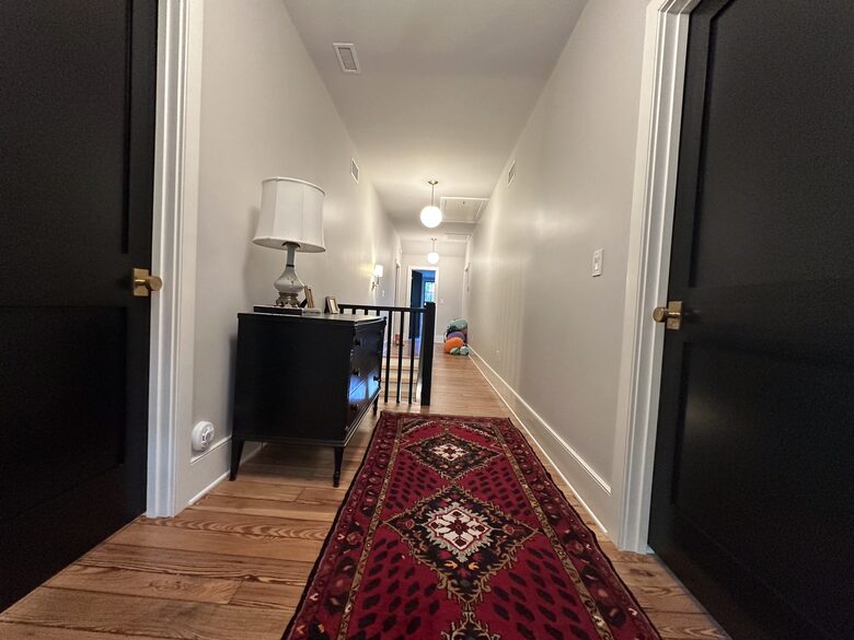 Mount Pleasant Contemporary Charmer - Mount Pleasant, South Carolina