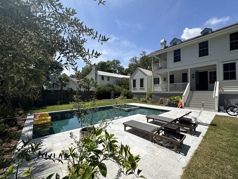 Mount Pleasant Contemporary Charmer - Mount Pleasant, South Carolina