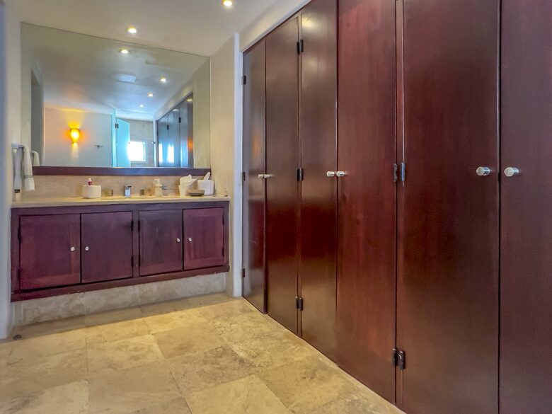 Bathroom sample