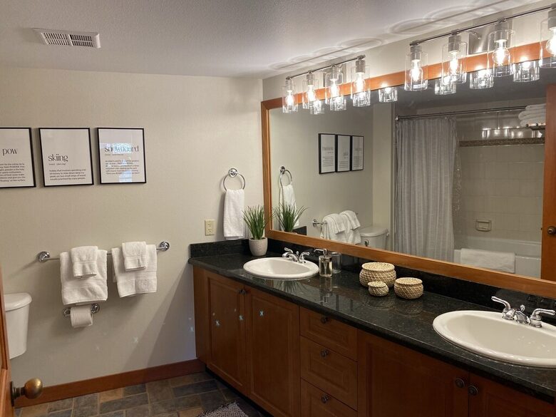 Updated Ski in Ski Out Residence at Solitude - Brighton, Utah