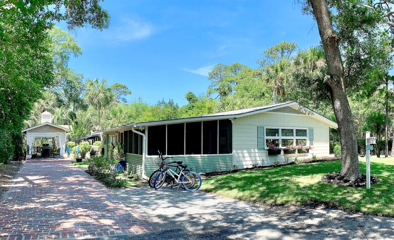 Charming Beach Cottage 88 Steps From the Sand - Hilton Head Island, South Carolina