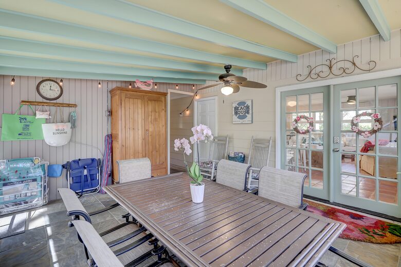 Charming Beach Cottage 88 Steps From the Sand - Hilton Head Island, South Carolina