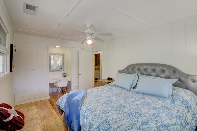Charming Beach Cottage 88 Steps From the Sand - Hilton Head Island, South Carolina