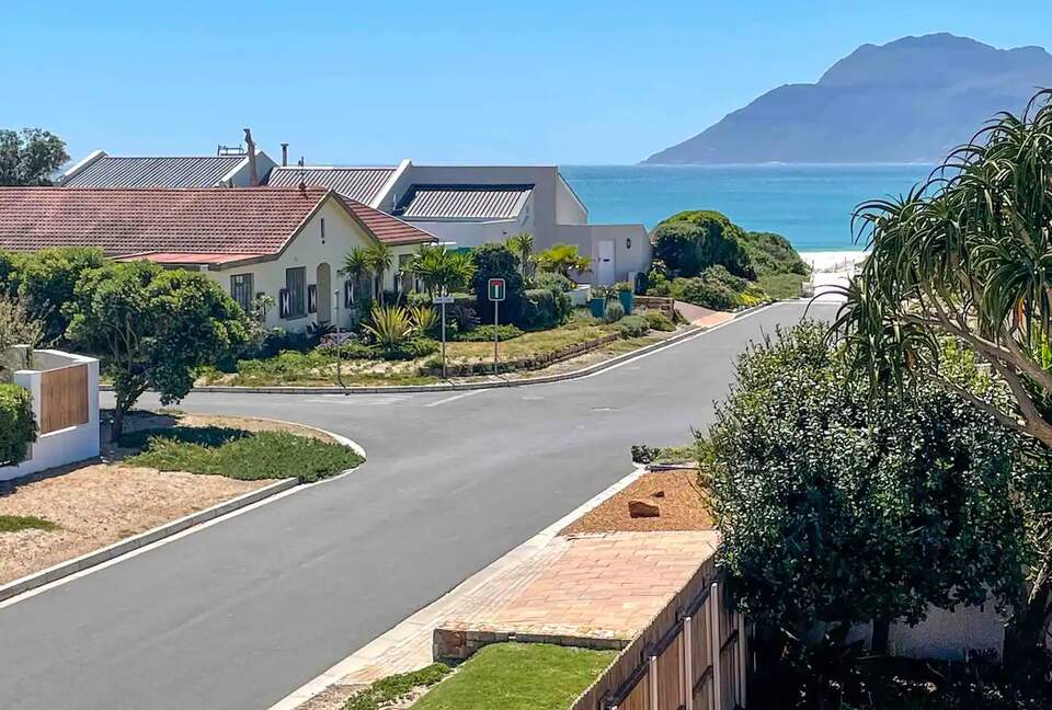 The Break at Kom - Kommetjie, South Africa