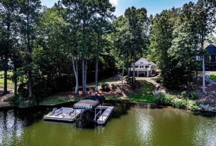 Lake Oconee Getaway with Water Views - Buckhead, Georgia