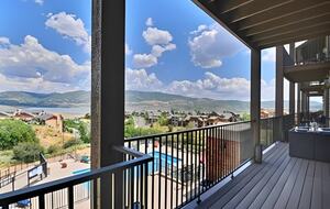 Designer Condo Retreat with Spectacular Views - Heber City, Utah