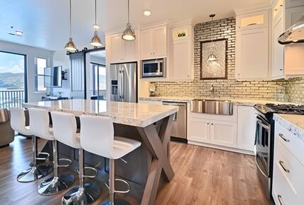 Designer Condo Retreat with Spectacular Views - Heber City, Utah