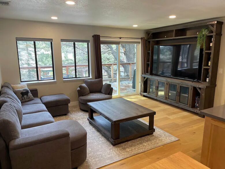 South Lake Tahoe Bungalow - South Lake Tahoe, California