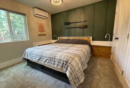 South Lake Tahoe Bungalow - South Lake Tahoe, California