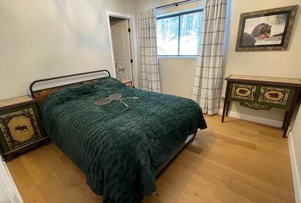 South Lake Tahoe Bungalow - South Lake Tahoe, California