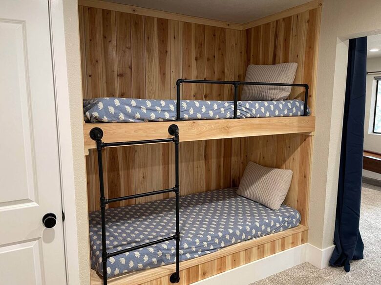 South Lake Tahoe Bungalow - South Lake Tahoe, California