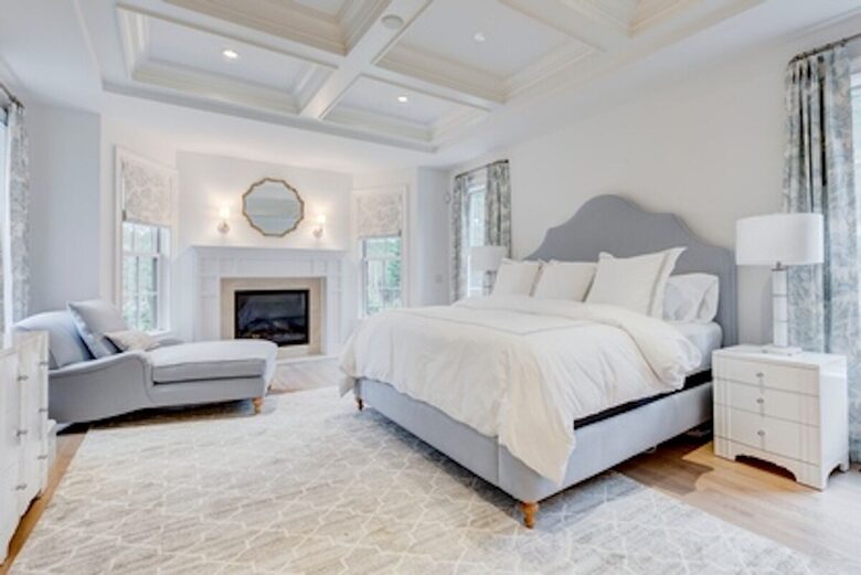 East Hampton 4 bedroom Retreat- Walk to Town - East Hampton, New York