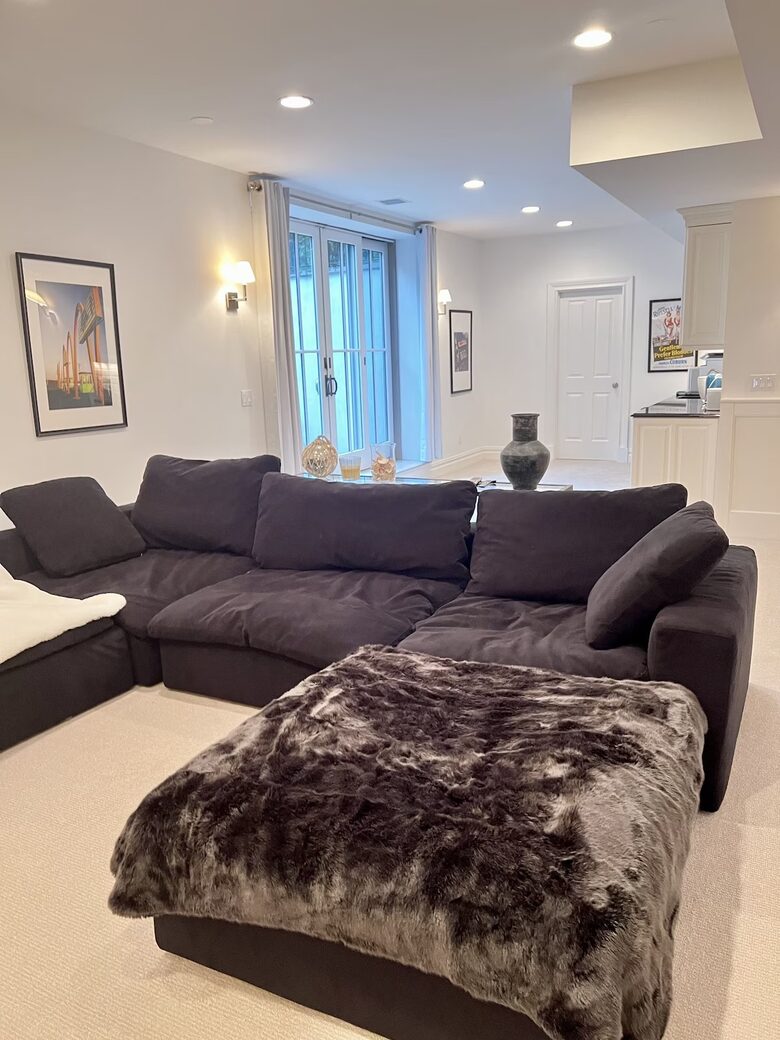 East Hampton 4 bedroom Retreat- Walk to Town - East Hampton, New York