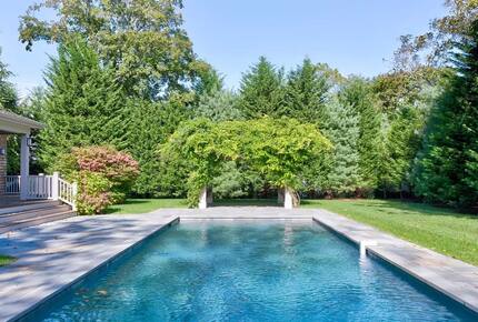 East Hampton 4 bedroom Retreat- Walk to Town - East Hampton, New York