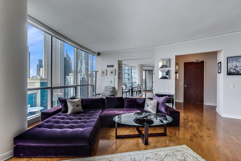 Exquisite Penthouse with Breathtaking Views - Chicago, Illinois