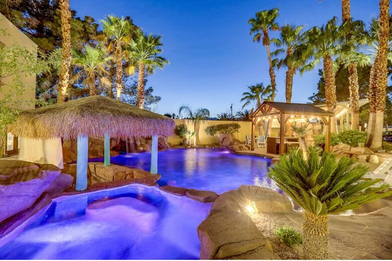 Spectacular 12-Bedroom Vegas Mansion - Las Vegas, Nevada