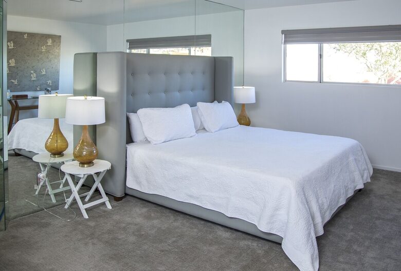 Stylish Mid-Century Villa with Stunning Views - Palm Springs, California