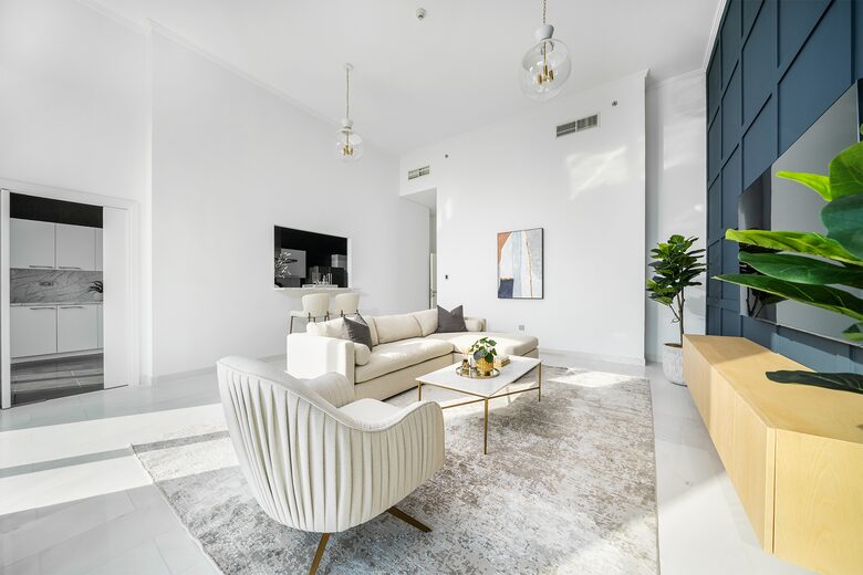 Dubai Marina Half-Floor Penthouse - Dubai, United Arab Emirates
