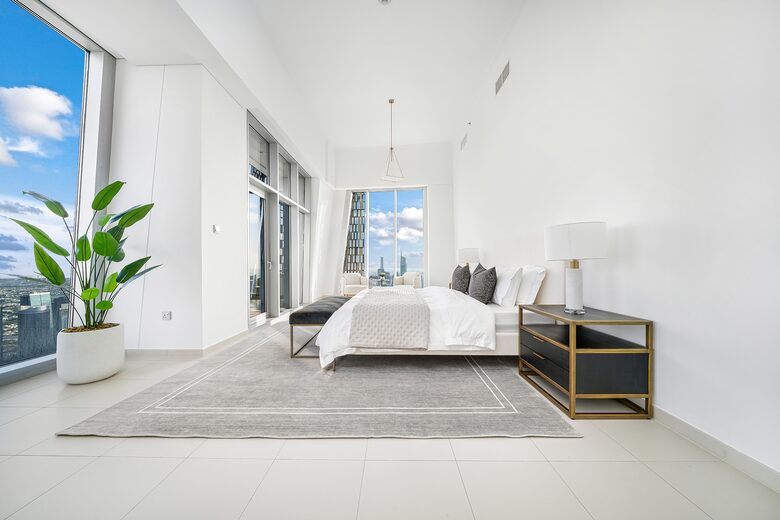 Dubai Marina Half-Floor Penthouse - Dubai, United Arab Emirates