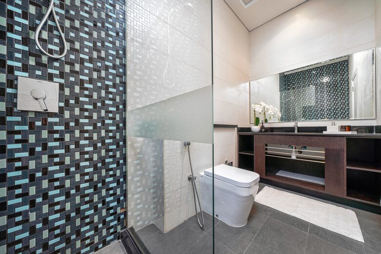 Dubai Marina Half-Floor Penthouse - Dubai, United Arab Emirates
