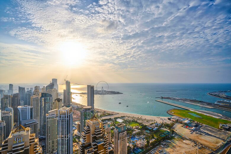 Dubai Marina Half-Floor Penthouse - Dubai, United Arab Emirates