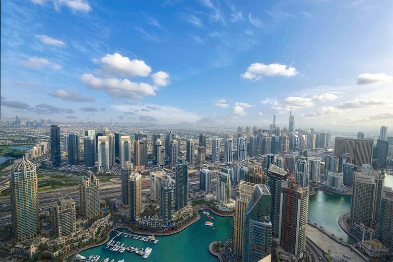 Dubai Marina Half-Floor Penthouse - Dubai, United Arab Emirates