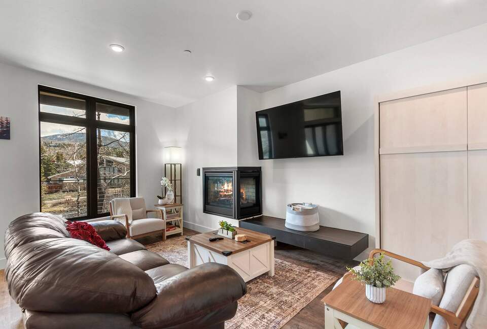 Modern Hideaway with Patio Overlooking the Blue River - Silverthorne, Colorado