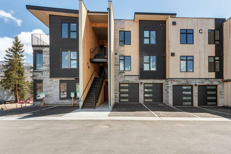 Modern Hideaway with Patio Overlooking the Blue River - Silverthorne, Colorado