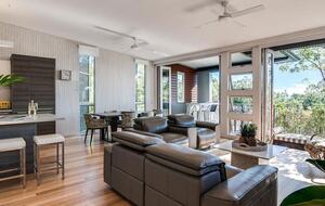 3 Bedrooms Noosa Beach Townhouse - Noosa Heads, Australia