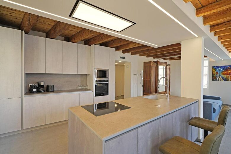 Domus Coeli 1 BD Apartment - Salò, Garda Lake, Italy