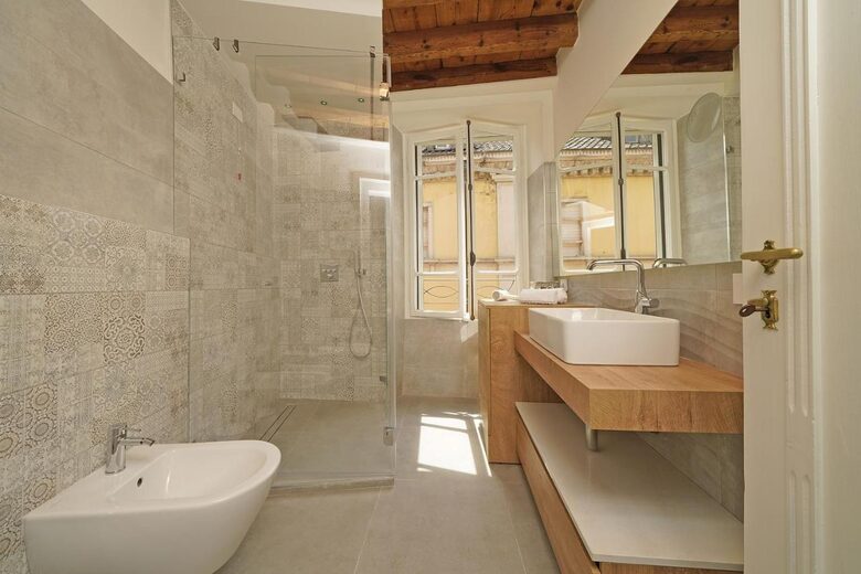Domus Coeli 1 BD Apartment - Salò, Garda Lake, Italy