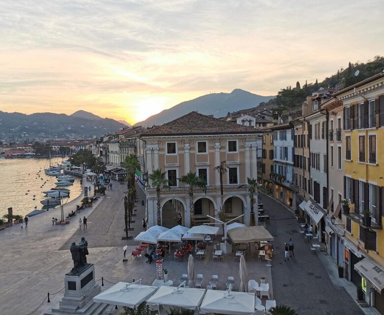 Domus Coeli 1 BD Apartment - Salò, Garda Lake, Italy