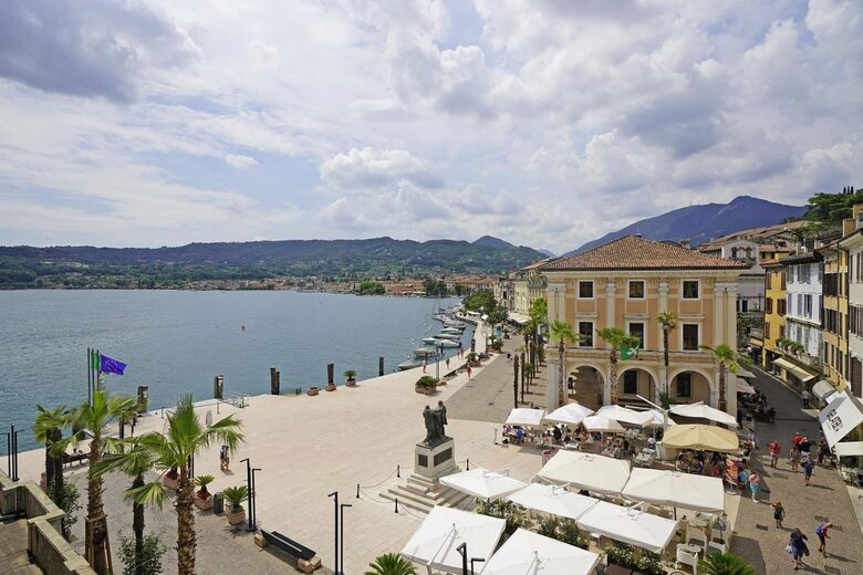 Domus Coeli 1 BD Apartment - Salò, Garda Lake, Italy