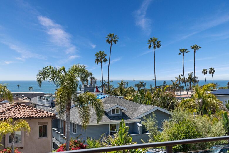 Sunset House - Luxe Home with Panoramic Views - Cardiff, California