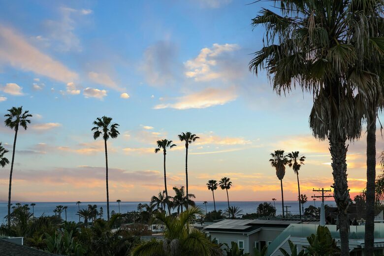 Sunset House - Luxe Home with Panoramic Views - Cardiff, California