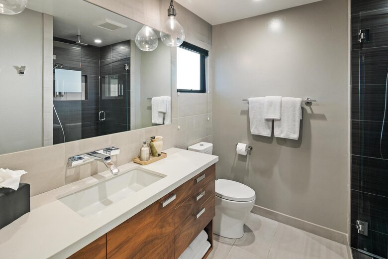 Sunset House - Luxe Home with Panoramic Views - Cardiff, California