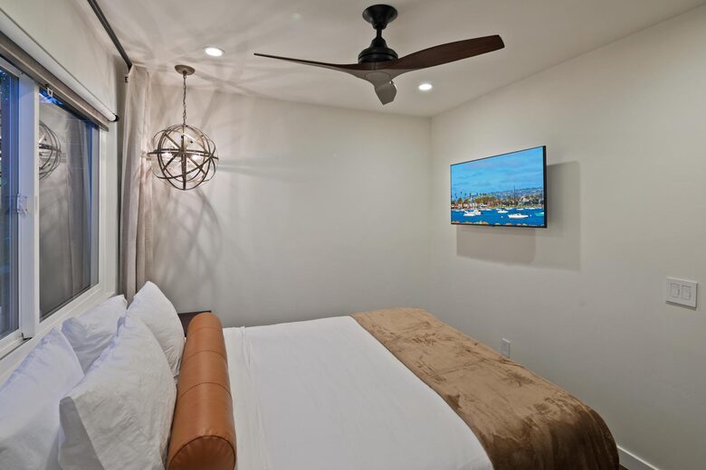 Sunset House - Luxe Home with Panoramic Views - Cardiff, California