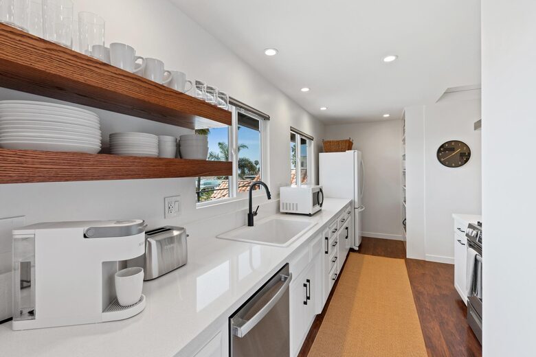 Sunset House - Luxe Home with Panoramic Views - Cardiff, California