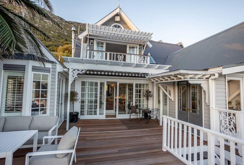 Cape Town Family Hideaway - Clovelly, Cape Town, South Africa