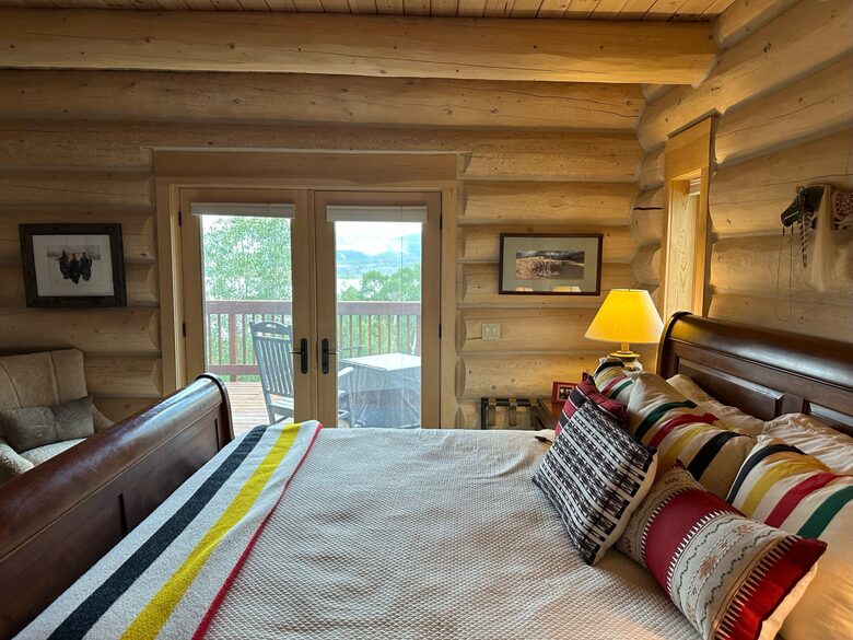 Main level king bedroom