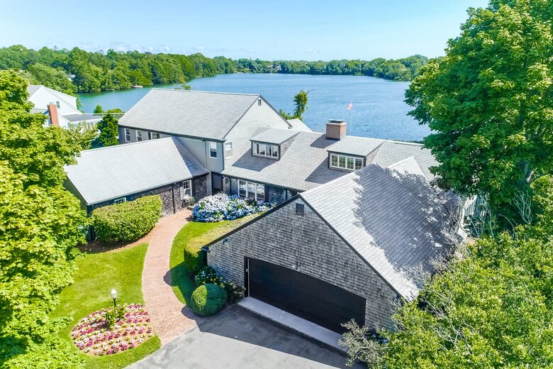 Luxury Beach House w/ Private Pond - Falmouth, Massachusetts