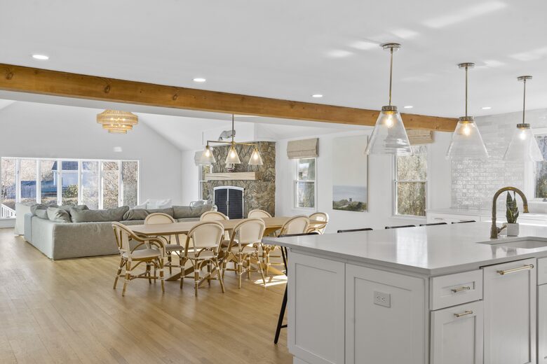 Luxury Beach House w/ Private Pond - Falmouth, Massachusetts