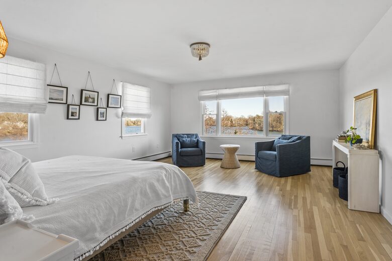 Luxury Beach House w/ Private Pond - Falmouth, Massachusetts