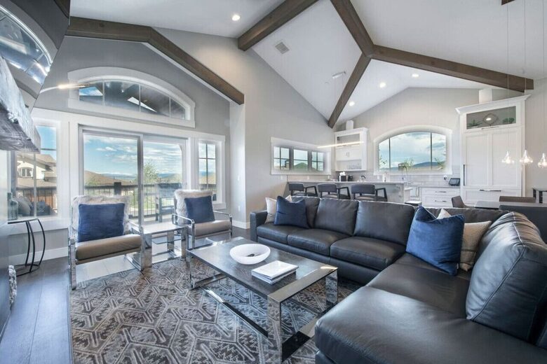 Mountain Haven Retreat: Just Steps From Slopes - Park City, Utah