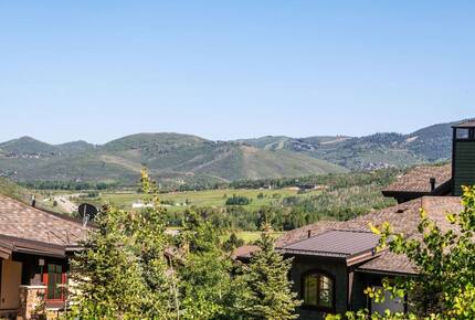 Mountain Haven Retreat: Just Steps From Slopes - Park City, Utah