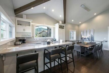 Mountain Haven Retreat: Just Steps From Slopes - Park City, Utah