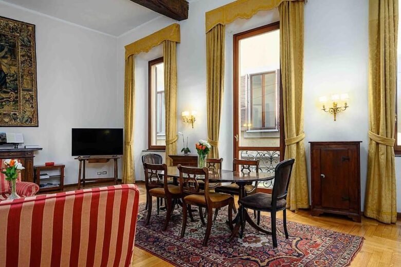 Ancient 19th Century Apartment - Milan, Italy
