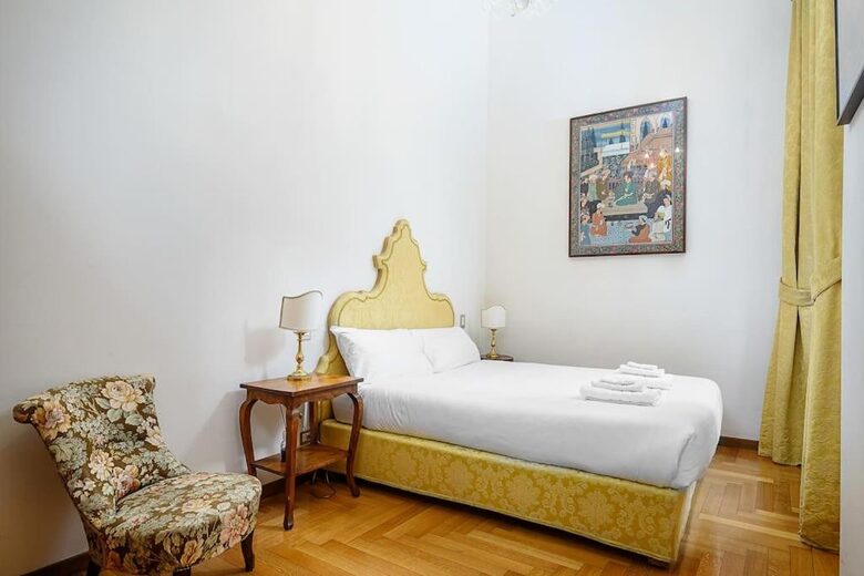 Ancient 19th Century Apartment - Milan, Italy
