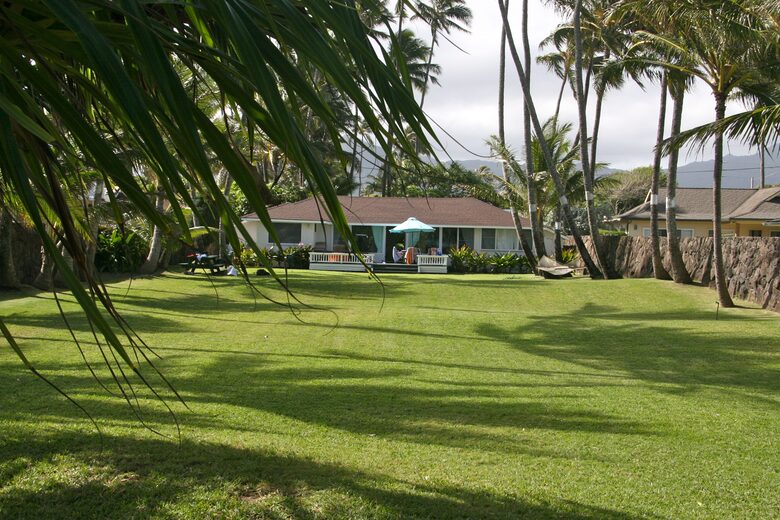 Kai Mele | Beachside Bungalow - Kailua, Hawaii